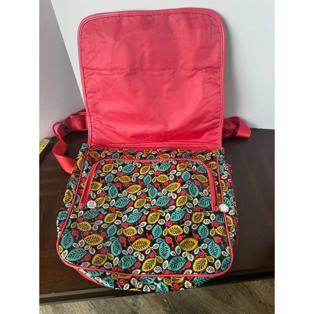 Vera Bradley Laminated Messenger Bag Snail Leaf Print‎ Crossbody Laptop Bag